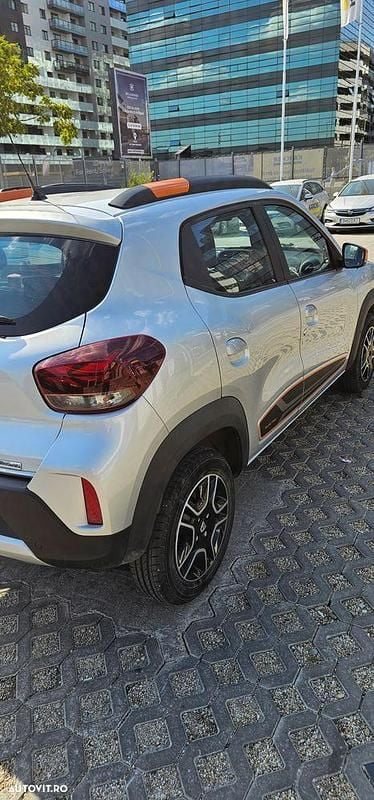 Second-hand Dacia Spring 32 kW (44 CP) 2021 Culoareargint Hatchback