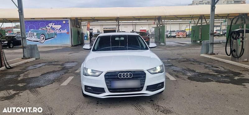 Culoarealb Utilizat 2012 Audi A4 Sport Berlinǎ | 9.800 EUR (Puțin scump) - Imagine 1/4