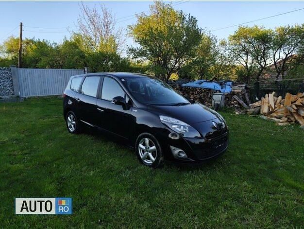 Negru Utilizat 2013 Renault Grand Scénic III Monovolum | 3.200 EUR (Super Preț) - Imagine 1/4