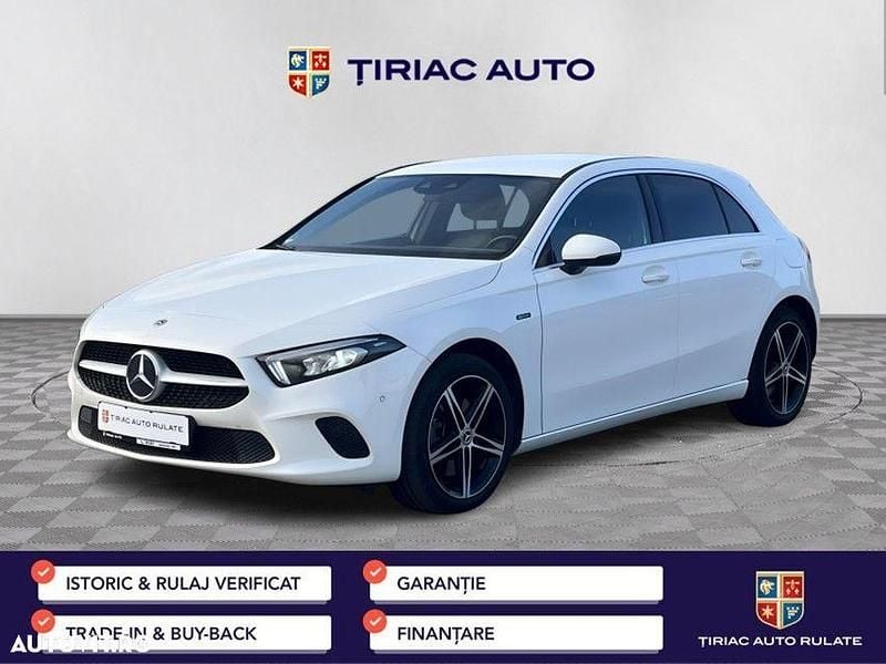 Culoarealb Utilizat 2020 Mercedes A250 | 25.900 EUR (Preț bun) - Imagine 1/4