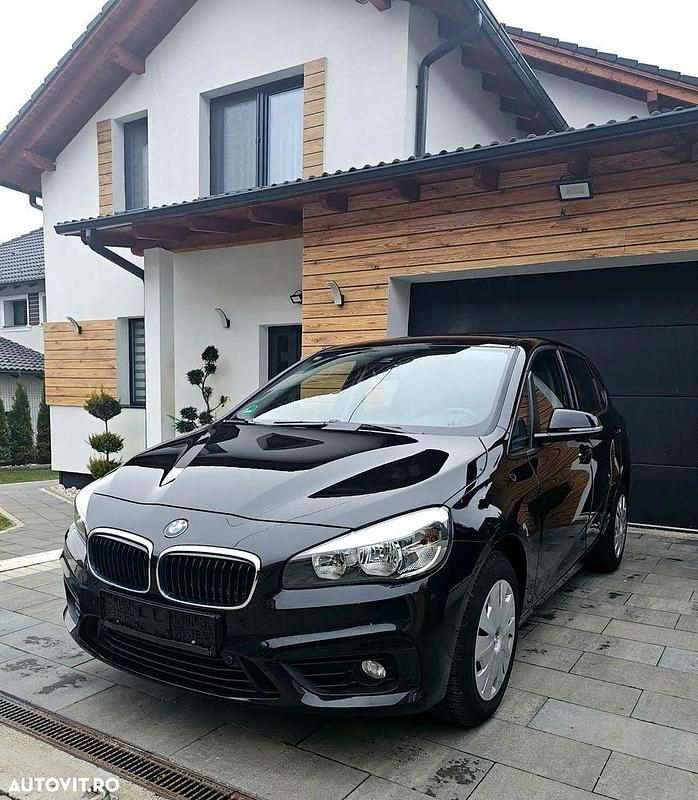 Second-hand BMW 216 Comfort Edition 102 CP (75 kW) 2015 Culoarenegru Monovolum