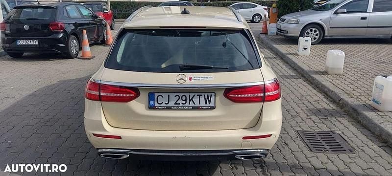 Second-hand Mercedes E200 150 CP (110 kW) 2017 Culoarebej Break