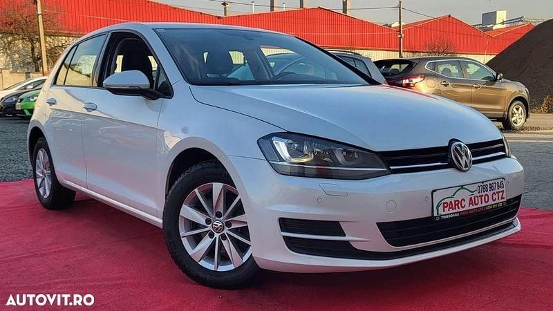 Culoarealb Utilizat 2014 VW Golf VII Comfortline | 7.900 EUR - Imagine 1/4