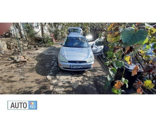 Alb Utilizat 2002 Ford Focus Break | 850 EUR (Preț OK) - Imagine 1/4