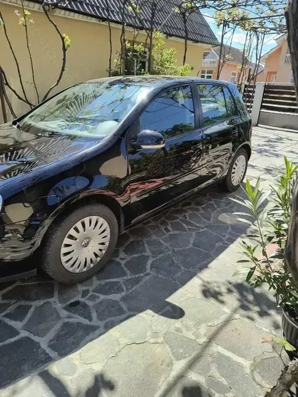 Negru Utilizat 2008 VW Golf V Hatchback | 3.151 EUR (Preț OK) - Imagine 1/4