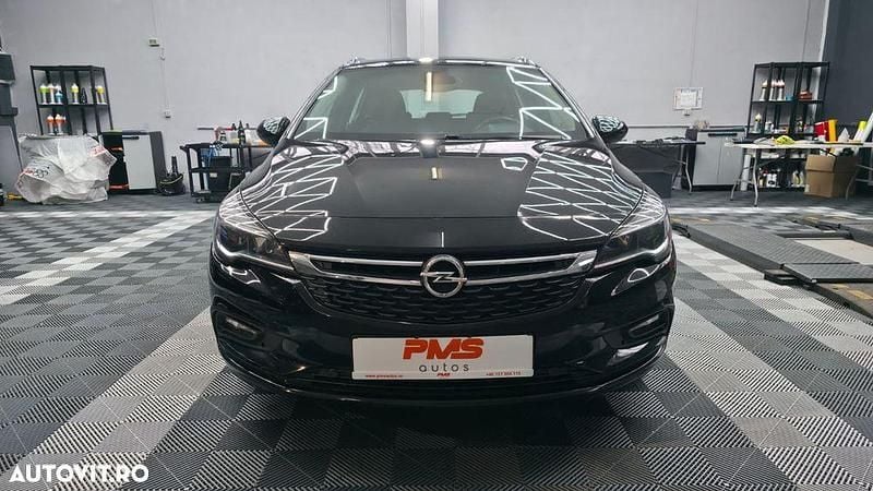 Second-hand Opel Astra Active 105 CP (77 kW) 2016 Culoarenegru Break