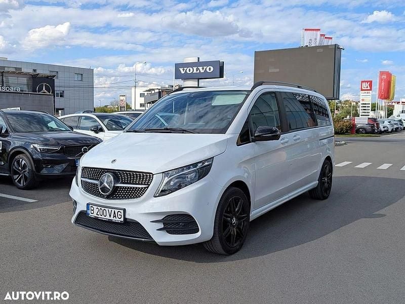 Culoarealb Utilizat 2023 Mercedes V300 Avantgarde Monovolum | 69.900 EUR (Preț bun) - Imagine 1/4