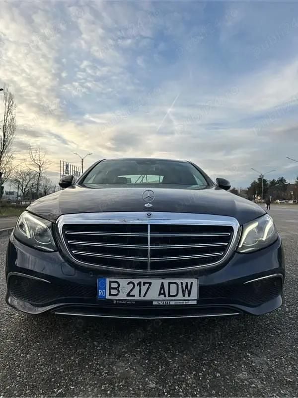 Second-hand Mercedes E220 194 CP (142 kW) 2018 Berlinǎ