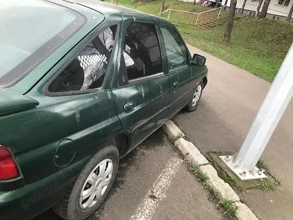 Second-hand Ford Escort 60 CP (44 kW) 1996 Berlinǎ