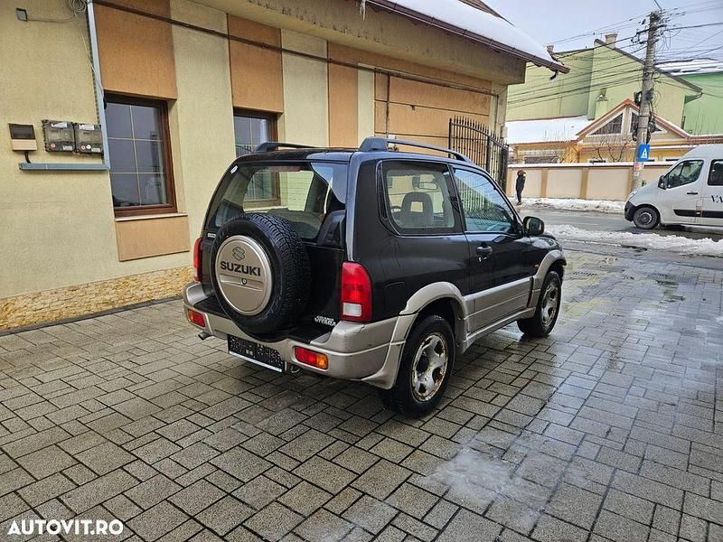 Second-hand Suzuki Grand Vitara Comfort 94 CP (69 kW) 2001 Culoarenegru SUV