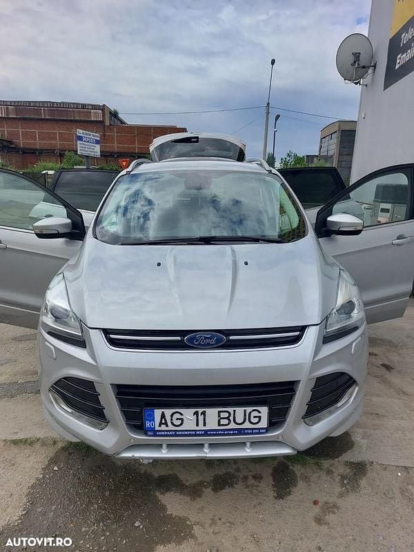 Culoaregri Utilizat 2016 Ford Kuga ST-Line SUV | 10.600 EUR (Preț bun) - Imagine 1/4