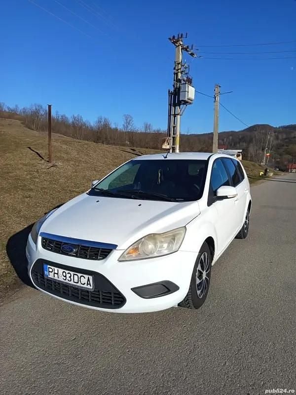 Utilizat 2009 Ford Focus Hatchback | 2.290 EUR (Preț OK) - Imagine 1/4