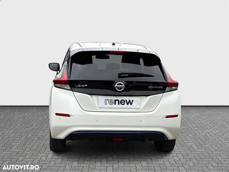 Second-hand Nissan Leaf Tekna 159 kW (217 CP) 2020 Culoarealb Hatchback