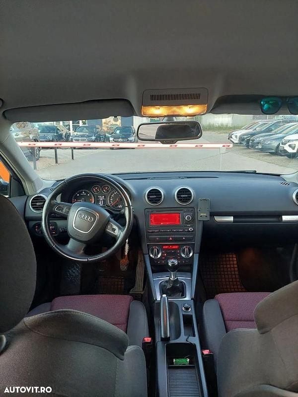 Culoarenegru Utilizat 2009 Audi A3 Sportback Ambition Hatchback | 6.500 EUR - Imagine 1/4
