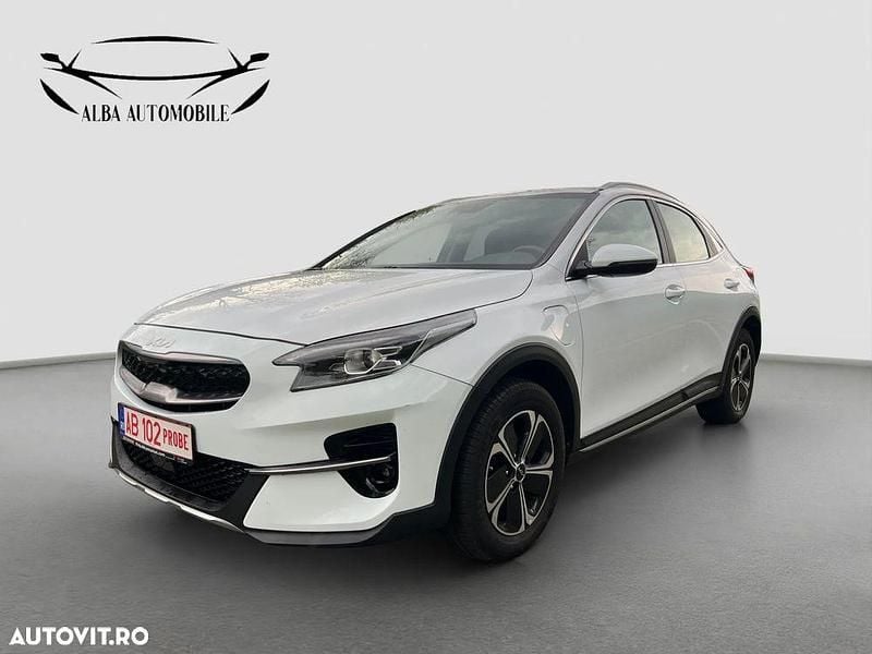Culoarealb Utilizat 2022 Kia XCeed Spirit SUV | 18.600 EUR (Super Preț) - Imagine 1/4