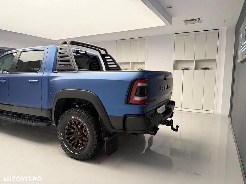 Second-hand Dodge Ram 711 CP (522 kW) 2021 Culoarealbastru Pickup