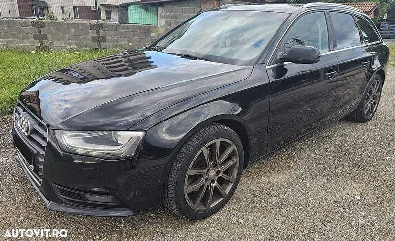 Negru Utilizat 2012 Audi A4 Break | 8.500 EUR (Preț OK) - Imagine 1/4