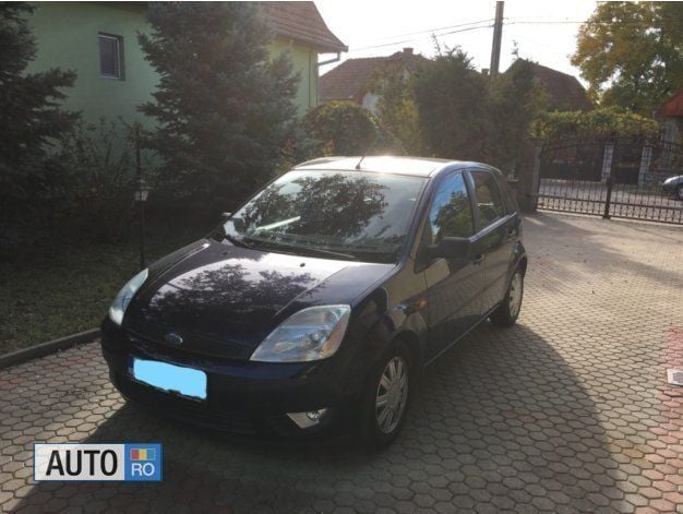 Second-hand Ford Fiesta Trend+ 80 CP (58 kW) 2002 Albastru metalizat Hatchback