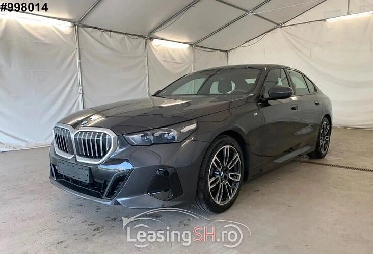Gri Utilizat 2023 BMW 520 M Sport Berlinǎ | 53.604 EUR (Preț OK) - Imagine 1/4