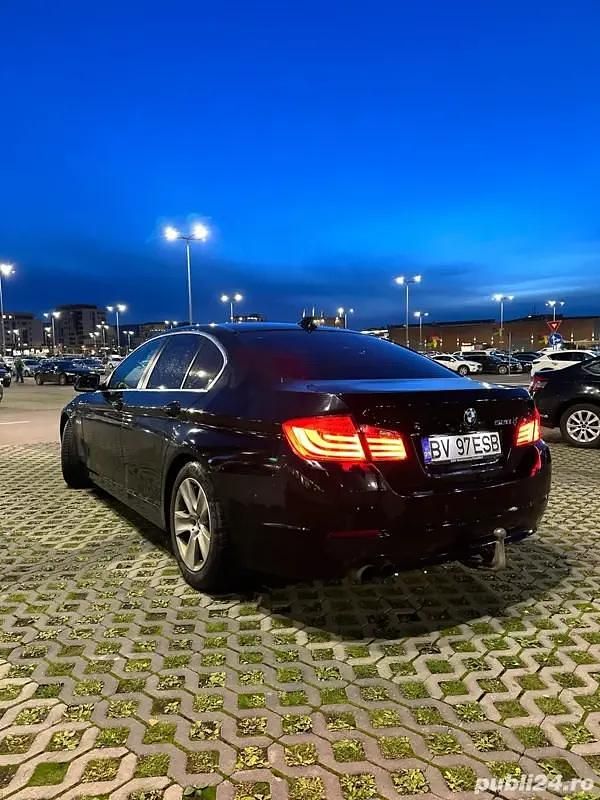 Negru Utilizat 2011 BMW 520 Berlinǎ | 9.200 EUR (Scump) - Imagine 1/4