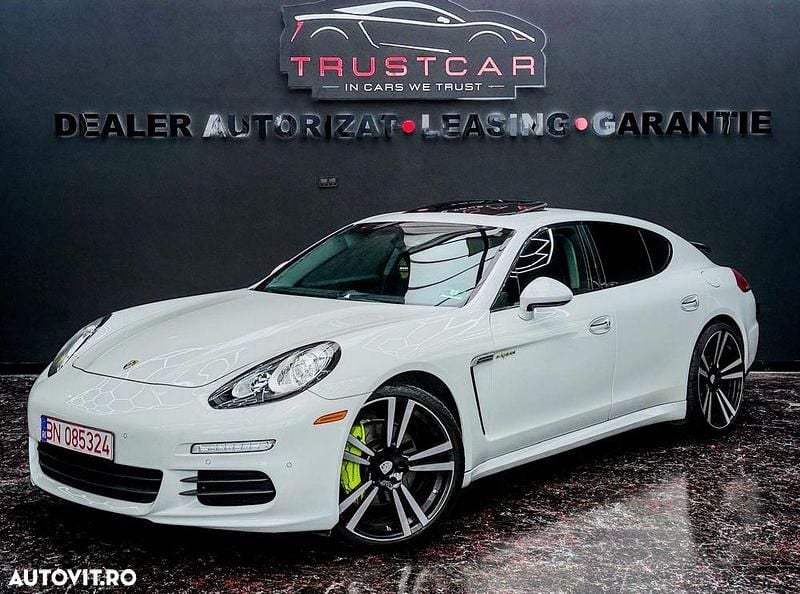 Second-hand Porsche Panamera 420 CP (308 kW) 2014 Culoarealb Berlinǎ