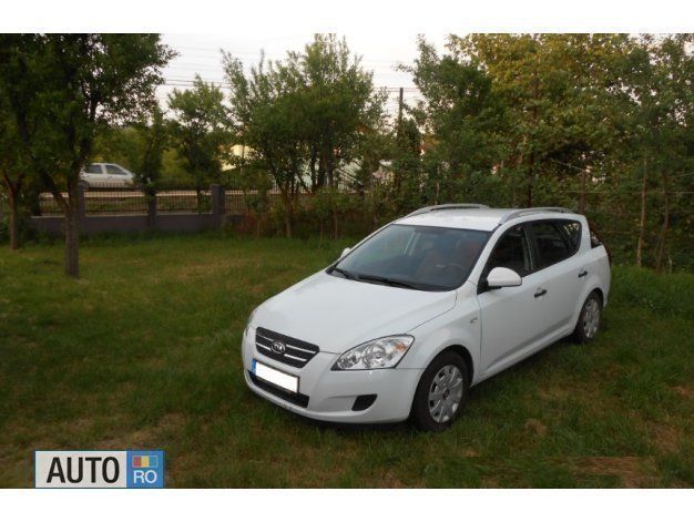 Second-hand Kia Ceed 109 CP (80 kW) 2009 Alb Hatchback