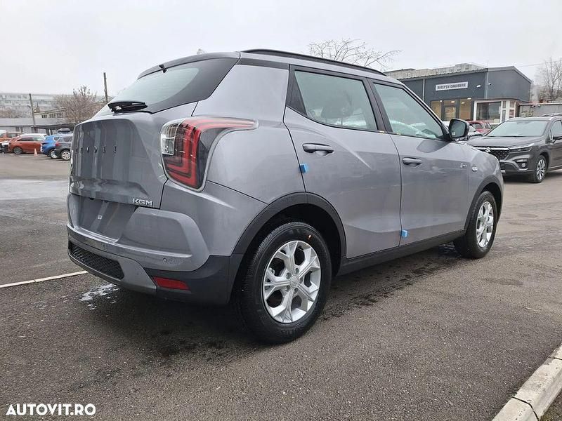 Nouă Ssangyong (KGM) Tivoli 163 CP (119 kW) 2025 Culoareargint SUV