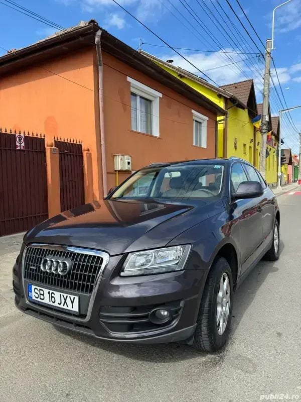 Alte culori Utilizat 2009 Audi Q5 SUV | 10.650 EUR (Preț OK) - Imagine 1/4