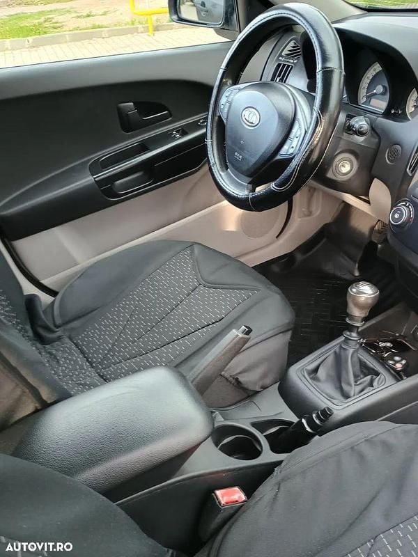 Culoaregri Second-hand 2008 Kia Ceed Hatchback | 3.700 EUR (Preț OK) - Imagine 1/4