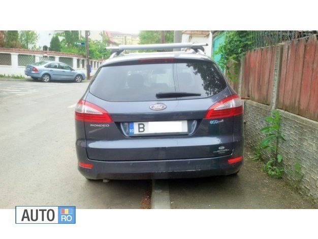 Gri Utilizat 2010 Ford Mondeo Break | 4.700 EUR (Scump) - Imagine 1/4