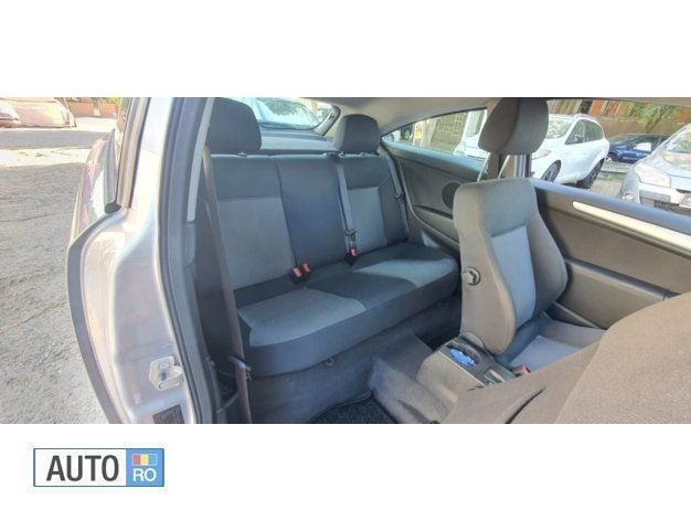 Second-hand Opel Astra 110 CP (80 kW) 2009 Gri Coupe