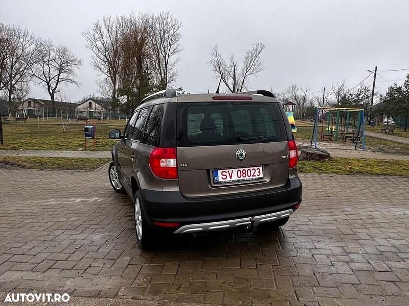 Second-hand Skoda Yeti Plus Edition 140 CP (102 kW) 2011 Culoaremaro SUV