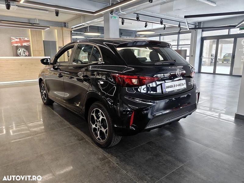 Second-hand MG MG3 194 CP (142 kW) 2024 Culoarealbastru Hatchback