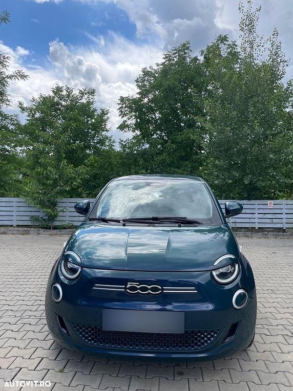 Culoarealbastru Utilizat 2021 Fiat 500e Hatchback | 16.300 EUR - Imagine 1/4