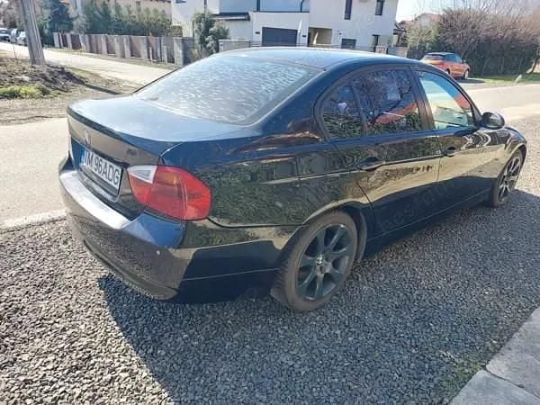 Second-hand BMW 318 143 CP (105 kW) 2008 Negru Berlinǎ