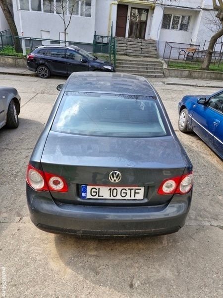 Second-hand VW Jetta 125 CP (91 kW) 2006 Berlinǎ