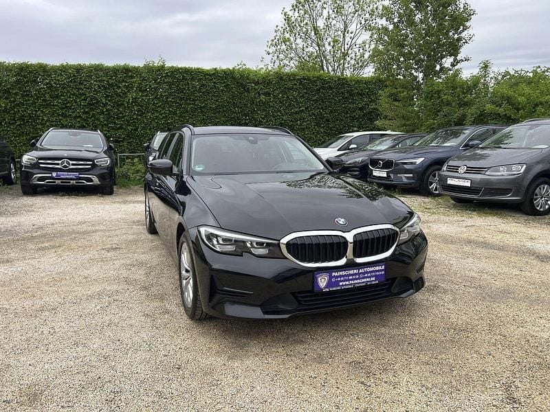 Utilizat 2022 BMW 318 Advantage | 24.115 EUR (Preț OK) - Imagine 1/1