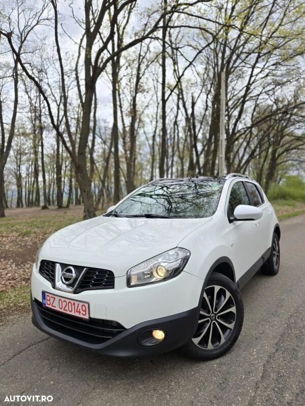Alb Utilizat 2012 Nissan Qashqai SUV | 6.850 EUR - Imagine 1/4