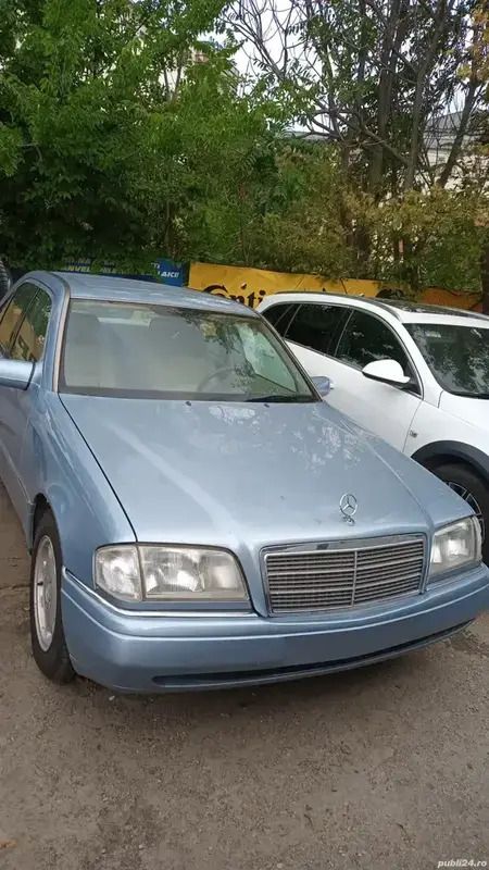 Utilizat 1994 Mercedes 220 Berlinǎ | 6.000 EUR - Imagine 1/4