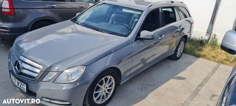 Gri Utilizat 2012 Mercedes E200 Break | 3.800 EUR (Scump) - Imagine 1/4