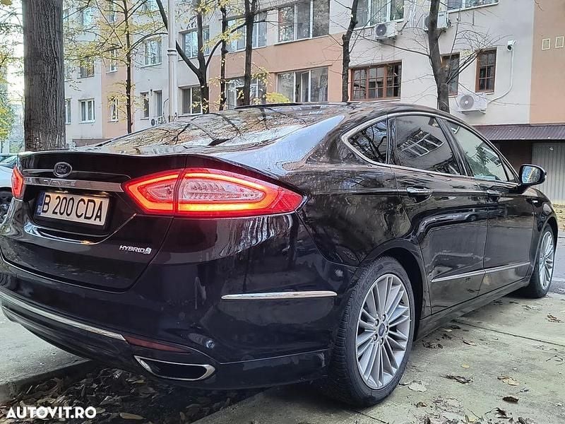 Second-hand Ford Mondeo Vignale 187 CP (137 kW) 2018 Negru Hatchback
