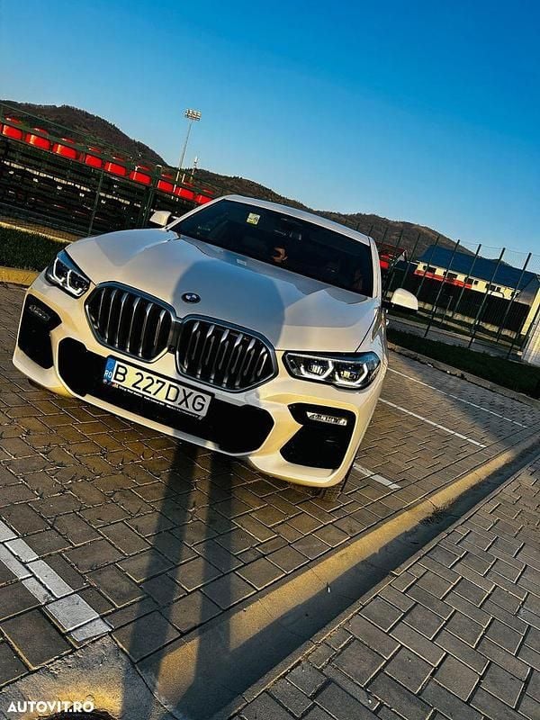 Culoarealb Utilizat 2021 BMW X6 Comfort Edition SUV | 58.000 EUR (Preț bun) - Imagine 1/4