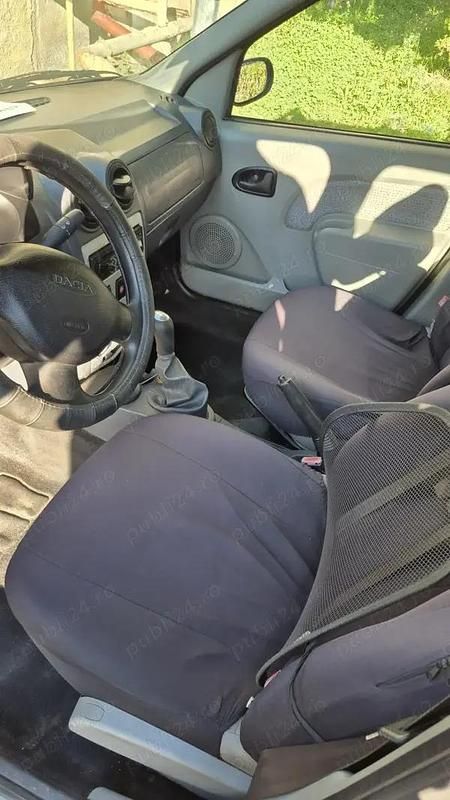Verde Utilizat 2006 Dacia Logan Berlinǎ | 1.800 EUR (Super Preț) - Imagine 1/4