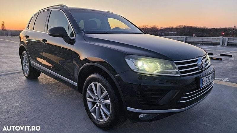 Culoarenegru Utilizat 2016 VW Touareg SUV | 14.400 EUR (Super Preț) - Imagine 1/4