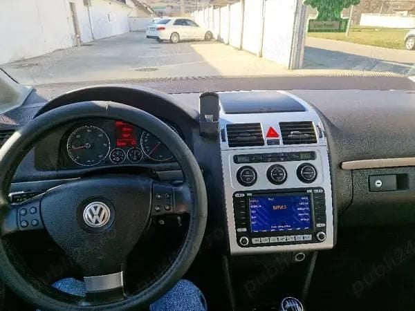 Second-hand VW Touran 170 CP (125 kW) 2008 Monovolum