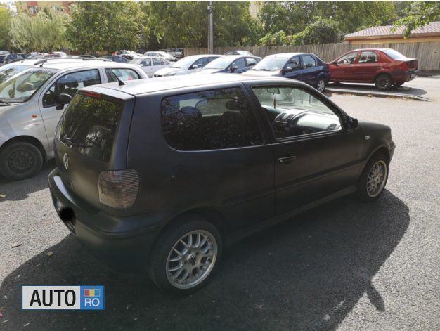 Negru Second-hand 2001 VW Polo Hatchback | 1.100 EUR - Imagine 1/4