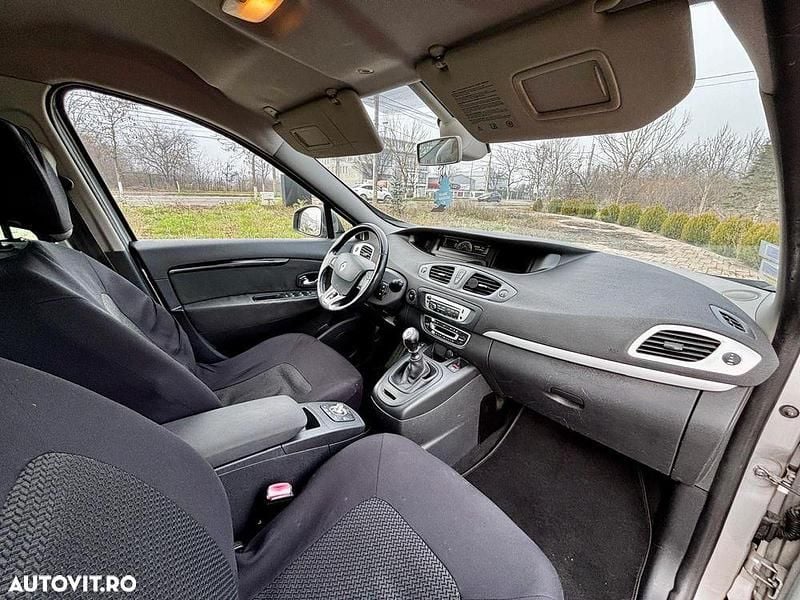 Second-hand Renault Scénic III 110 CP (80 kW) 2013 Culoaregri Monovolum