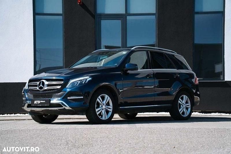 Second-hand Mercedes GLE250 204 CP (150 kW) 2015 Culoarealbastru SUV