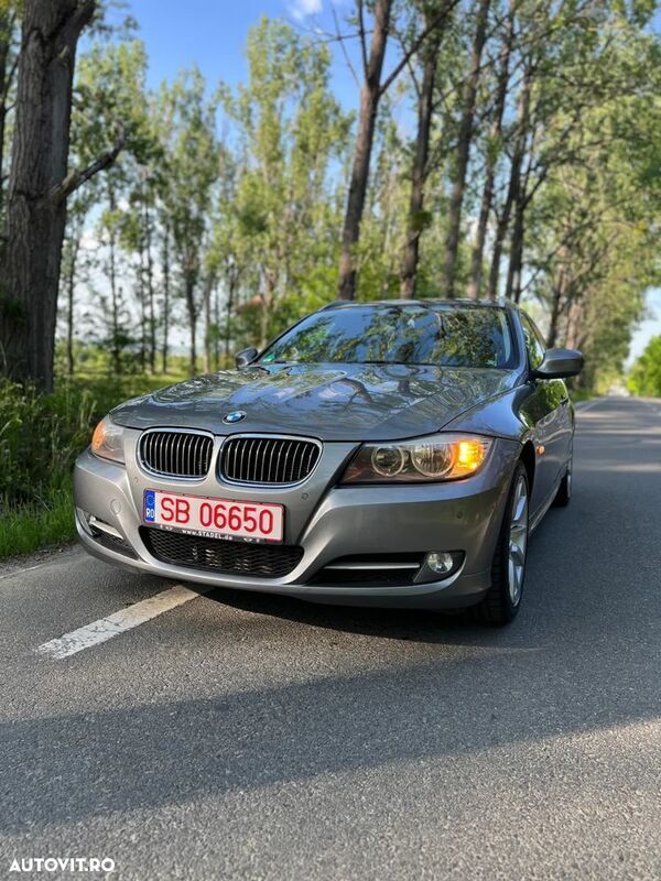 Gri Utilizat 2011 BMW 335 Exclusive Break | 9.500 EUR - Imagine 1/4