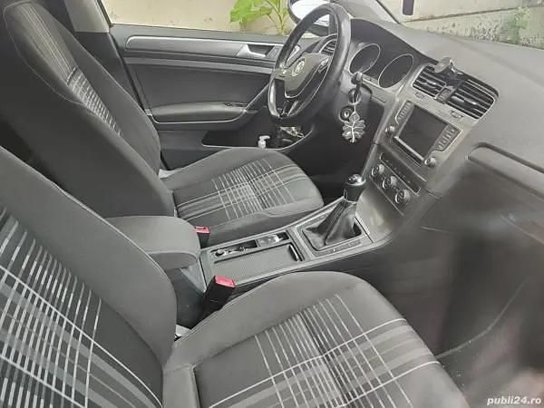 Alb Utilizat 2016 VW Golf VII Break | 9.800 EUR (Preț OK) - Imagine 1/4